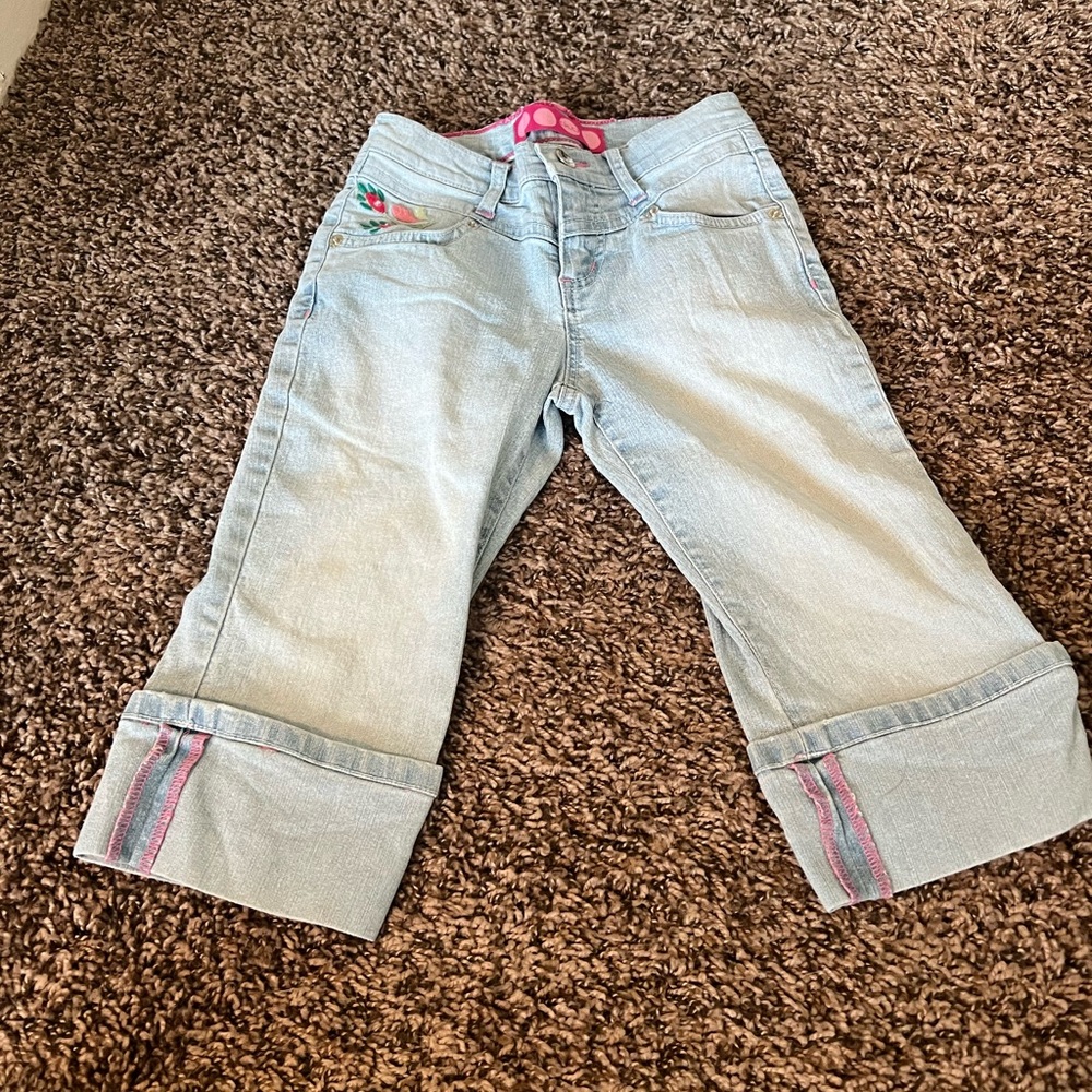 Embroidered jean capris